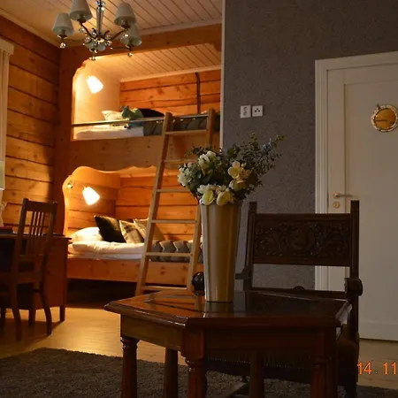 Hotel Torandan Merilinna *